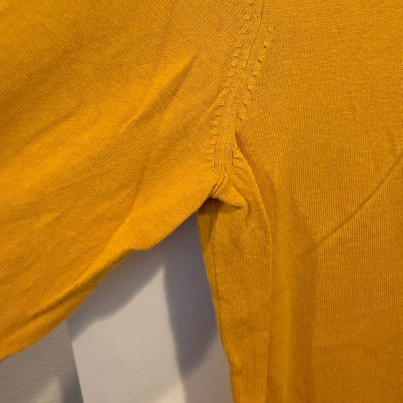 Banana Republic forever sweater - Picture 5 of 5